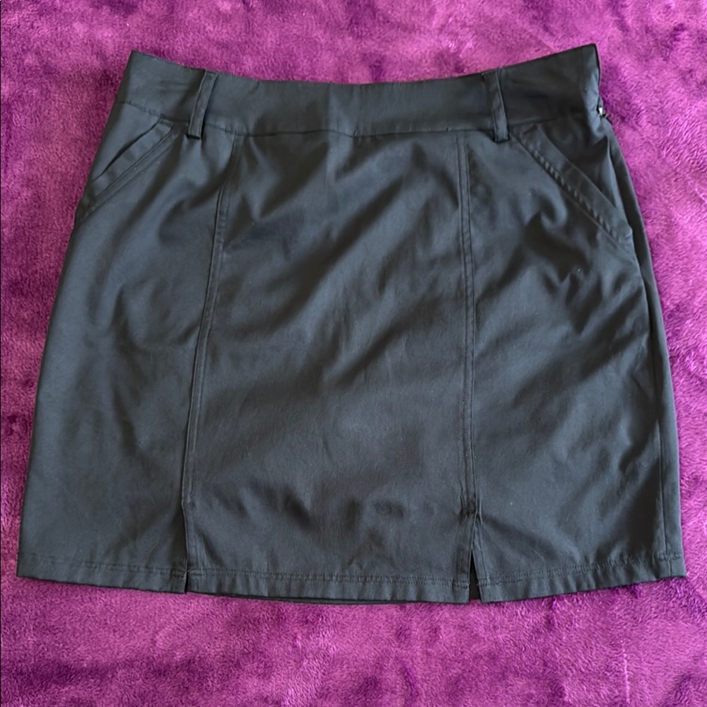Classic Black Women's Skort -size 6